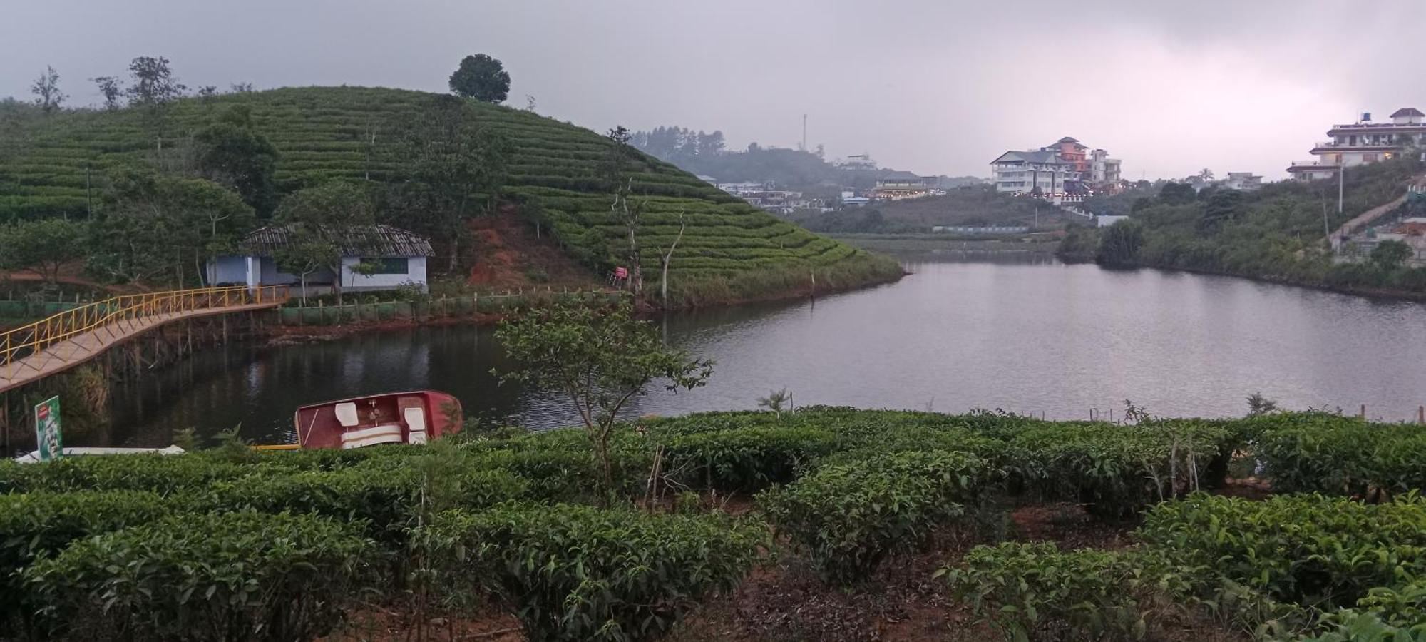 Хостел Vagamon Lake Palace Экстерьер фото